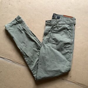 Lucky Brand The Cargo pants green size 6/28